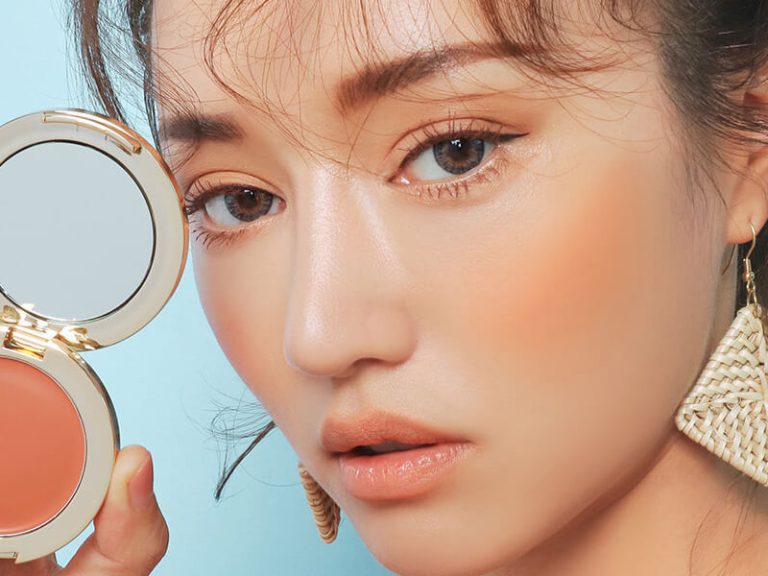 Phấn má hồng màu cam đất